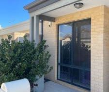 Lovely Three Bedroom Two Bathroom Home! - Photo 6