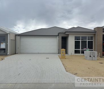 Modern Elegance in YANCHEP: Stylish Living at its Best! - Photo 2