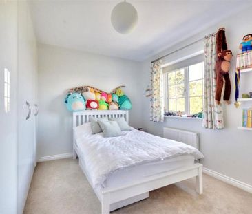 4 bedroom detached house to rent - Photo 5