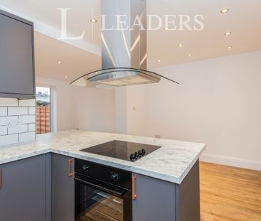 3 bedroom house to rent Wordsworth Avenue, Droylsden, Manchester, G... - Photo 2