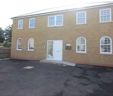 Carriage Mews, Clarence Row, Gravesend, Kent, DA12 - Photo 3