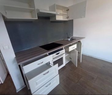 Location Appartement 3 pièces 85 m2 à Béziers - Photo 2