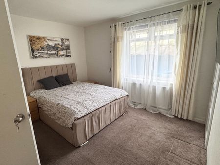 3 Bed Flat, Mingulay Street, G22 - Photo 3