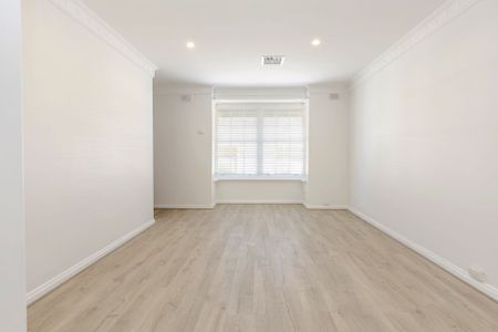 2/7-9 Grandview Avenue, Urrbrae - Photo 3