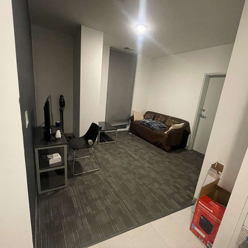 2 bedroom furnished apartment - Photo 1