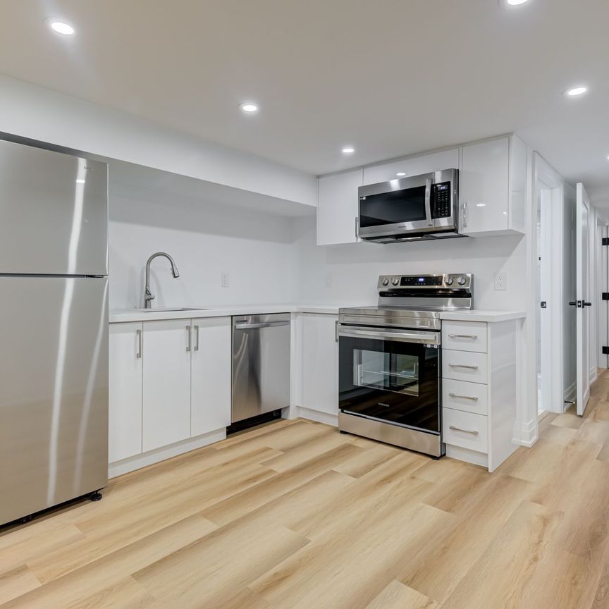 For Lease - 8 First Avenue Unit# Lower, Toronto, Ontario - Photo 1
