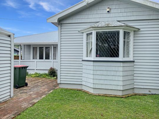Three bedroom home Central Hutt - Photo 1