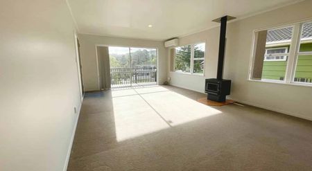 Your Perfect Family Home Awaits in Lynfield! - Photo 4