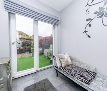 3 Bed Detached House, Clayton Way, LS10 - Photo 1