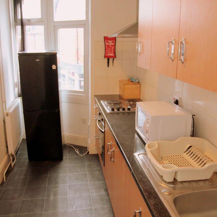 Queens Road (2 bed) - Photo 1