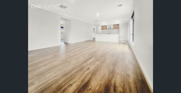 Great Family Home in Primary School Zone in Alfredton!! - Photo 1