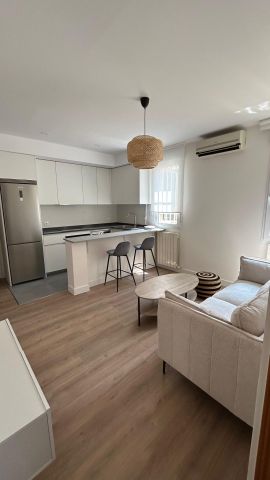 Ático - Madrid - Nuevos Ministerios-Ríos Rosas - 2.000€ MES - Ref. RYN-APAC65 - Foto 2