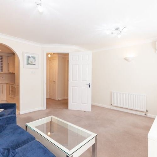 St Thomas Mews, Oxford - Photo 1