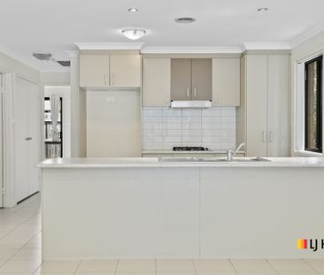 Townhouse In Small Complex Close to Local Amenities - Photo 6