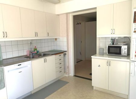 Otteshagen: Välplanerad trea i markplan - Foto 5