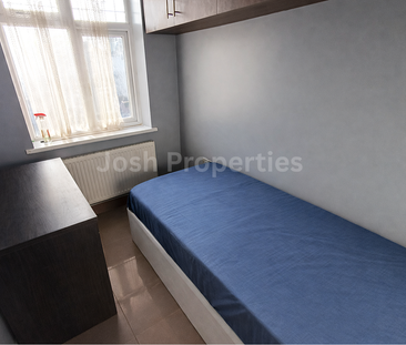 3 bedroom semi-detached house to rent - Photo 4