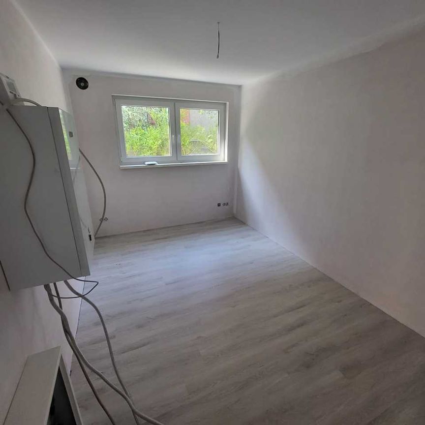 Moderne Neubau-Wohnung mit Garten wartet auf Sie! - Photo 1