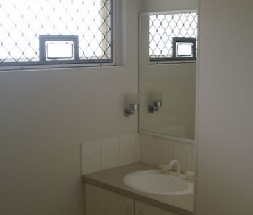 Convenient, Comfortable & Pet Friendly Living - Photo 1