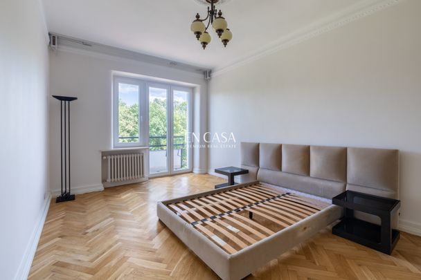 Piękny apartament w kamienicy przy ul. Parkowej - Zdjęcie 1