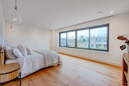 5 bedroom detached house to rent - Photo 4