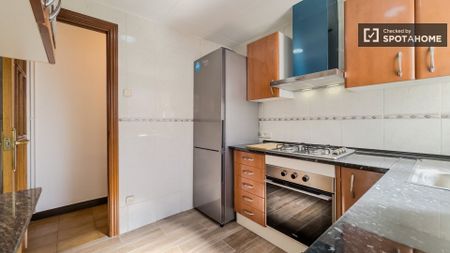 barcelona, Catalonia 08027 - Photo 2