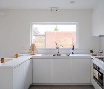 Huis te huur in Merelbeke voor € 1.590 met 4 slaapkamers - foto 3