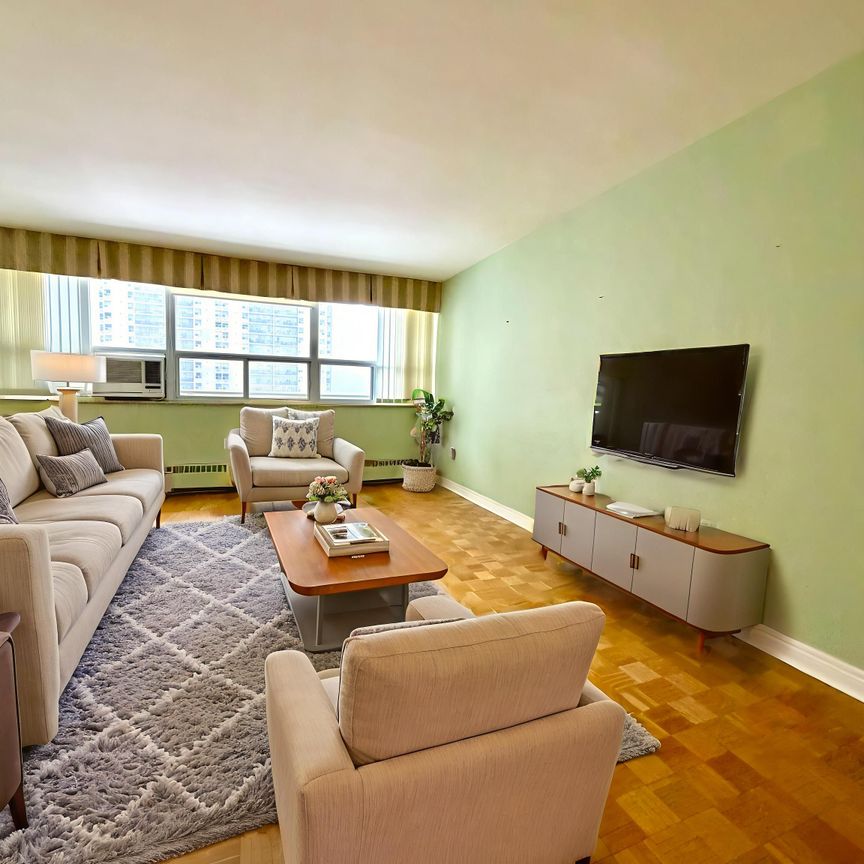 For Lease - 360 Ridelle Avenue Unit# 817, Toronto, Ontario - Photo 1