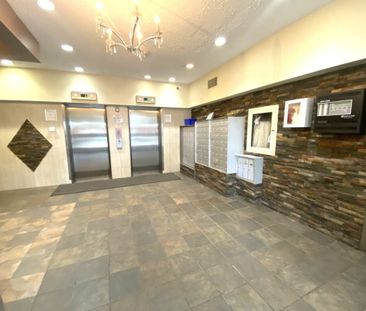 Edmonton Furnished Condo Rental in Downtown - Cozy One Bedroom Clos... - Photo 2