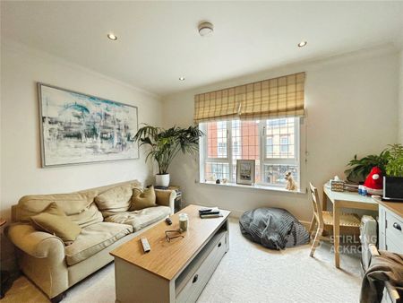 York Road, Weybridge, Surrey, KT13 9DT - Photo 3