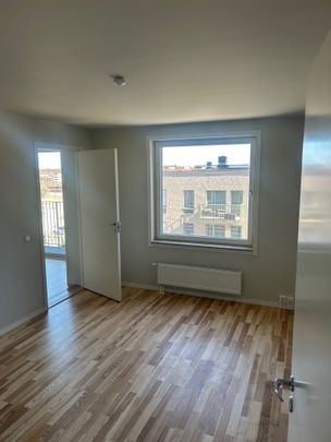 Turfgatan, Täby - Photo 1