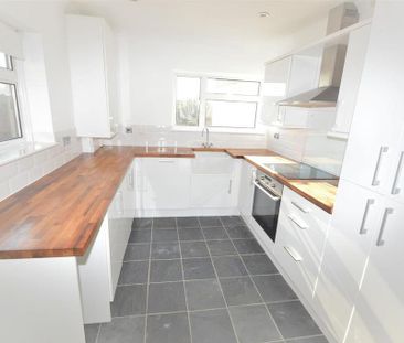 2 bedroom property to rent - Photo 2