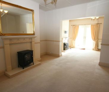 2 bedroom terraced house to rent - Photo 2