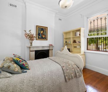 Spacious Victorian Home with Rare Off-Street Parking in Prime Leich... - Photo 4