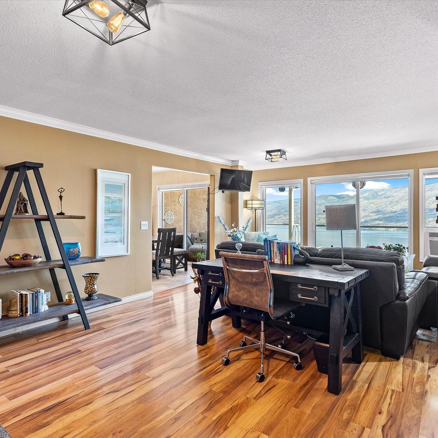 Perfection on Ponderosa – Peachland - Photo 1