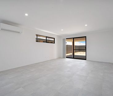 FOUR BEDROOM FAMILY HOME AWAITS! - Photo 1