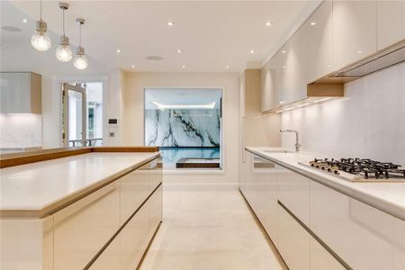 8 bedroom detached house to rent - Photo 4