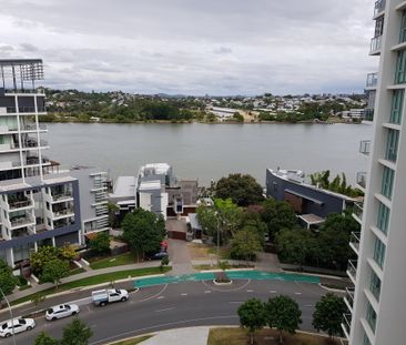 Hamilton - Photo 1