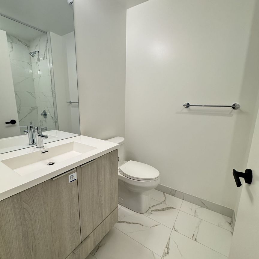 For Lease - 8 Interchange Way Unit# 2505, Vaughan, Ontario - Photo 1