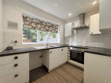 2 bed apartment to rent in Derwent Close, Coventry, CV5 - Photo 4