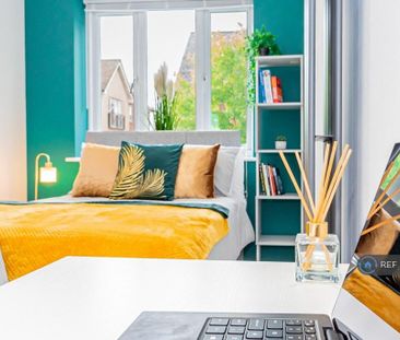 1 bedroom in a house share to rent - Photo 3