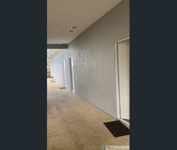 STUDIO BEDSIT - Photo 1