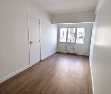 A LOUER APPARTEMENT 2 PIECES - PROCHE METRO FORT D'AUBERVILLIERS - Photo 3