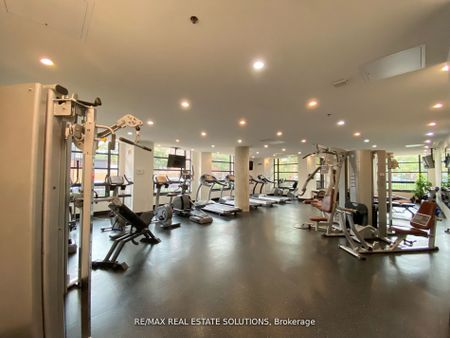 Showcase Lofts - Photo 4