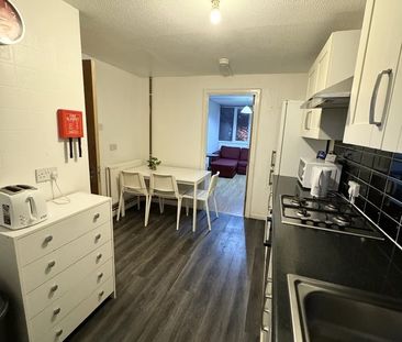 Room in a Shared House, Wood Green, N22 - Photo 5