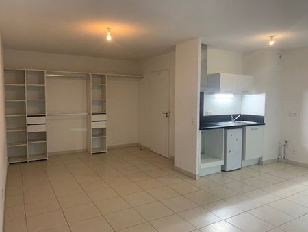 Location Appartement 1 pièce 31m² MONTPELLIER 34070 - Photo 3