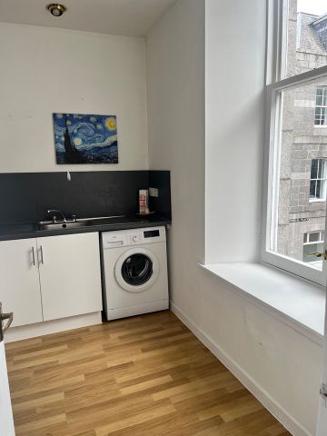 1 Bed Flat, Exchange St, AB11 - Photo 3