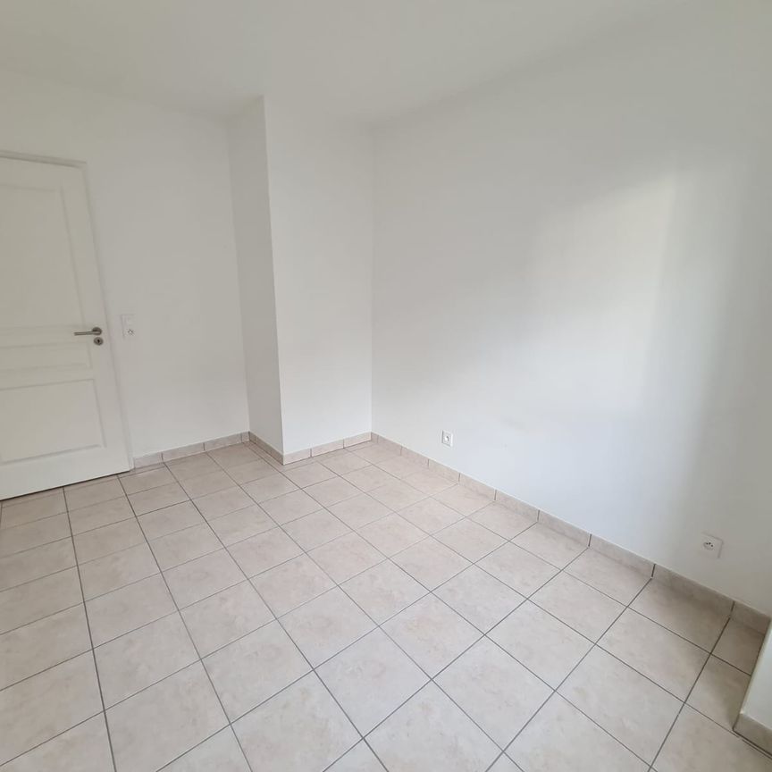 Appartement 2 Pièces + parking en sous-sol - Photo 1