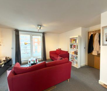 1 bedroom in a house share to rent - Photo 1