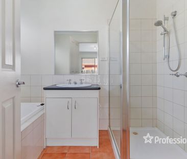 23/52 Latham Street, Werribee VIC 3030 - Photo 5