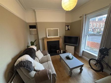 37 Haywood Avenue, Ormeau Road, Belfast, BT7 3EU - Photo 2